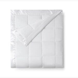 Royal Luxe Classic White Down Light Warmth Microfiber Blanket, Full/Queen, White